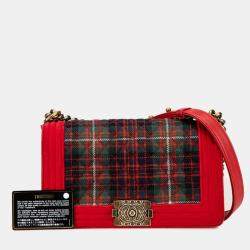 Pre Owned Chanel Boy Medium Red/Green Velour Leather Shoulder Bag