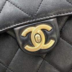 Pre Owned Chanel Matelasse Chain Shoulder Bag Black Lambskin