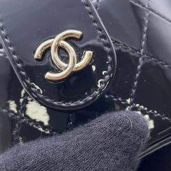 Pre Owned Chanel Mini Vanity Black Patent Leather Shoulder Bag