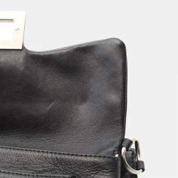 Pre Owned Chanel 2.55 Chocolate Bar Shoulder Handbag Leather Black Shw