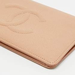 Pre Owned Chanel Beige Caviar Leather CC Bifold Long Wallet