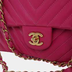 Pre Owned Chanel Pink Medium Classic Chevron Lambskin Double Flap