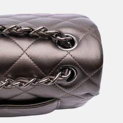 Pre Owned Chanel Grey Jumbo Classic Lambskin Double Flap
