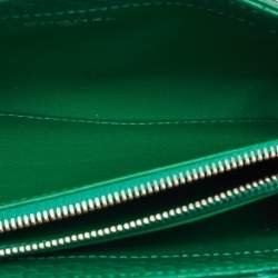 Pre Owned Chanel Green Python O Phone Pouch with Chain