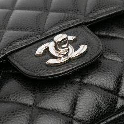 Pre Owned Chanel Black Medium Classic Caviar Double Flap