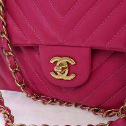 Pre Owned Chanel Classic Double Flap Medium Pink Chevron Lambskin Shoulder Bag