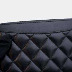 Pre Owned Chanel Black Lambskin CC Zip Wallet