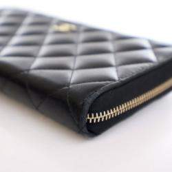 Pre Owned Chanel Black Lambskin CC Zip Wallet