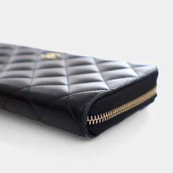 Pre Owned Chanel Black Lambskin CC Zip Wallet