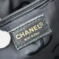 Pre Owned Chanel Black Calfskin Drawstring Tote Bag