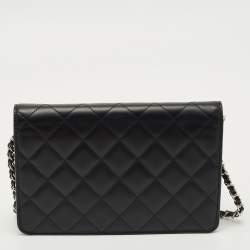 مملوكة مسبقًا Chanel Black Quilted Leather Cambon Ligne Wallet on Chain