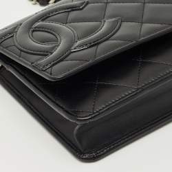 مملوكة مسبقًا Chanel Black Quilted Leather Cambon Ligne Wallet on Chain
