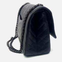 Pre Owned Chanel Chevron 2.55 Bag 28