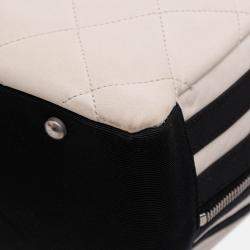 Pre Owned Chanel Cream CC Quilted Lambskin Zip Shoulder Bag