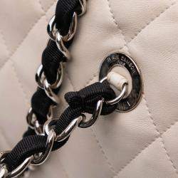 Pre Owned Chanel Cream CC Quilted Lambskin Zip Shoulder Bag
