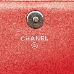 Pre Owned Chanel Red Quilted Leather Boy Flap Wallet On Chain