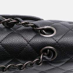 Pre Owned Chanel Black Medium Classic Caviar Double Flap