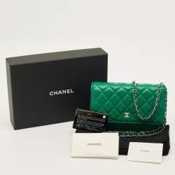 Pre Owned Chanel Green Quilted Caviar Leather Classic Wallet on Chain