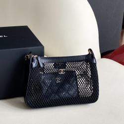 Pre Owned Chanel Mesh Black Shiny Lambskin Clutch with Chain