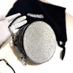 Pre Owned Chanel Round CC Patent Leather Glitter Shoulder Bag