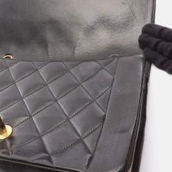 Pre Owned Chanel CC Matelasse Diana Flap Black Lambskin Leather Shoulder Bag