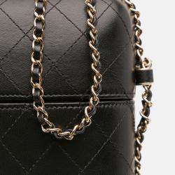 Pre Owned Chanel Black CC Quilted Lambskin Chain Around Phone Holder