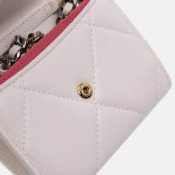 Pre Owned Chanel White Quilted Lambskin Chanel 19 Card Holder On Chain