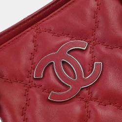 Pre Owned Chanel Bordeaux Calfskin Hamptons Ultra Stitch Tote Chain Handbag