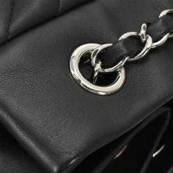 Pre Owned Chanel Black Lambskin Chevron Drawstring Shoulder Bag