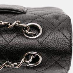 Pre Owned Chanel Black Medium Classic Caviar Double Flap