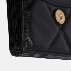 Pre Owned Chanel Black Lambskin 19 Flap Coin Purse With Chain
