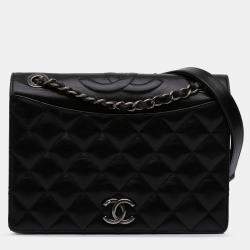 Pre Owned Chanel Black Medium Quilted Lambskin Ballerine Flap