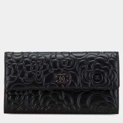 Pre Owned Chanel Black CC Lambskin Embossed Camellia Flap Wallet