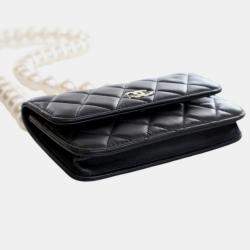 Pre Owned Chanel Black Quilted Lambskin Maxi Pearls Clutch With Chain