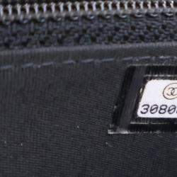 Pre Owned Chanel Black Quilted Lambskin Maxi Pearls Clutch With Chain