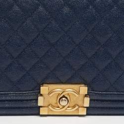 Pre Owned Chanel Navy Blue Caviar Quilted Leather Medium Boy Flap Bag