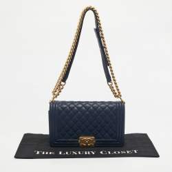 Pre Owned Chanel Navy Blue Caviar Quilted Leather Medium Boy Flap Bag