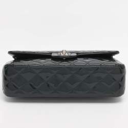 Pre Owned Chanel Green Quilted Patent Leather Medium Classic Double Flap Bag