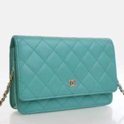 Pre Owned Chanel Green Lambskin Classic Wallet On Chain 