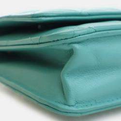 Pre Owned Chanel Green Lambskin Classic Wallet On Chain 