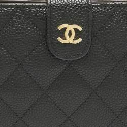 Pre Owned Chanel Black Quilted Caviar Leather L-Zip Wallet