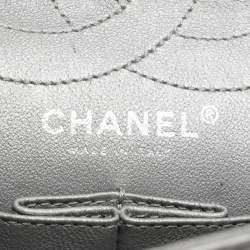Pre Owned Chanel Silver Quilted Leather 226 Classic Reissue 2.55 Flap Bag