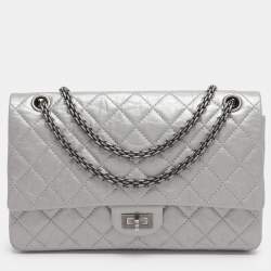 Pre Owned Chanel Silver Quilted Leather 226 Classic Reissue 2.55 Flap Bag