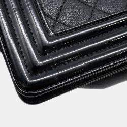 Pre Owned Chanel Boy Chanel Chain shoulder Bag Black Lambskin Patent Leather Size Large