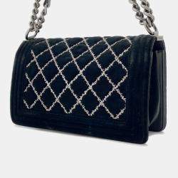 Pre Owned Chanel Boy Chanel Chain shoulder Bag Black Velour Size 25