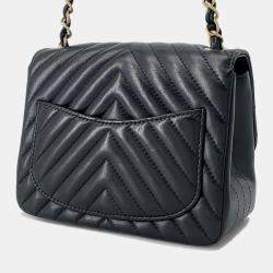 Pre Owned Chanel Chevron Mini Chain shoulder Bag Black Lambskin Size 18