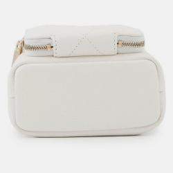 Pre Owned Chanel Matelasse White Caviar Leather Mini 2 Way Chain Bucket