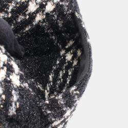 Pre Owned Chanel Black White Grey Wool Shoulder Bag