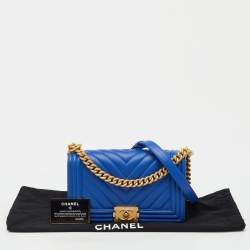 Pre Owned Chanel Blue Chevron Leather Medium Boy Flap Bag