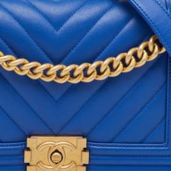 Pre Owned Chanel Blue Chevron Leather Medium Boy Flap Bag